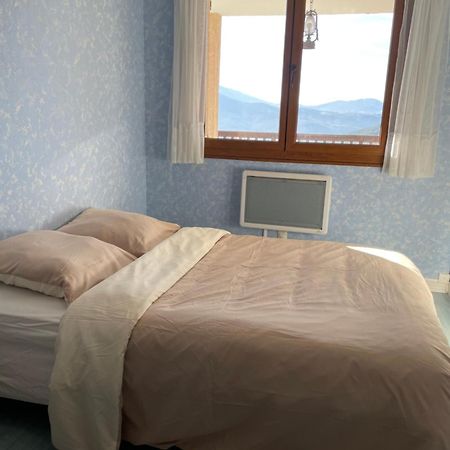 Appartement T3 Avec Vue Sur Le Lac ชอร์จส์ ภายนอก รูปภาพ
